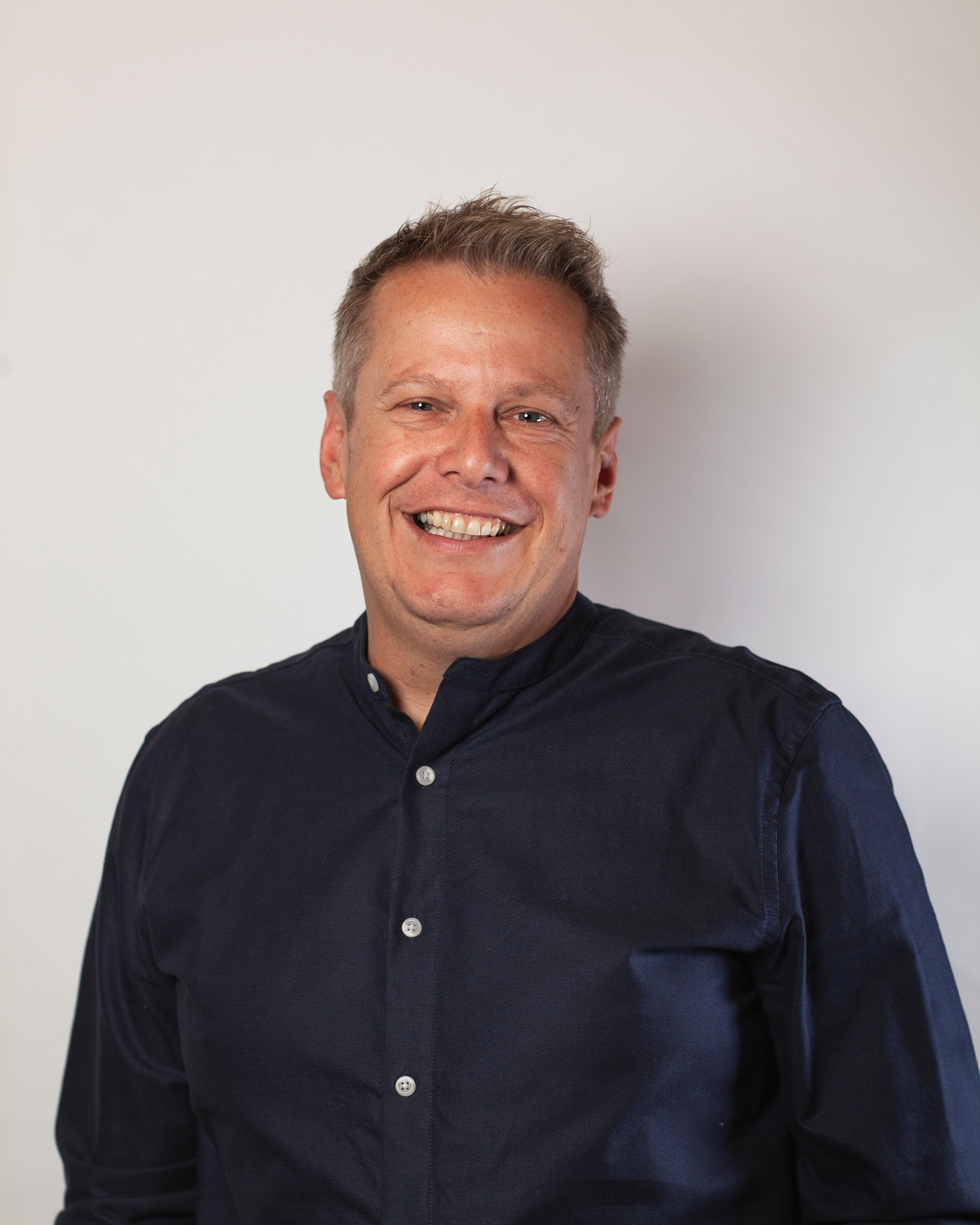 Manuel Gesson, Geschäftsführer